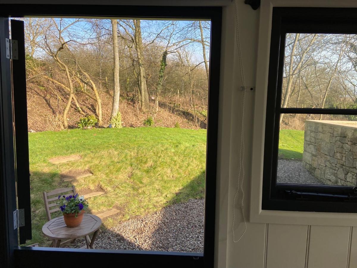 Peaceful Shepherd'S Hut In Beautiful Countryside. Linlithgow Eksteriør billede